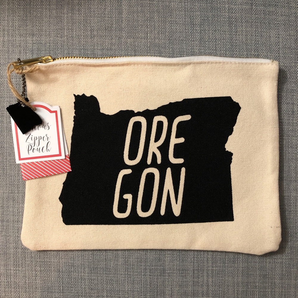 NWT Canvas Oregon Pouch